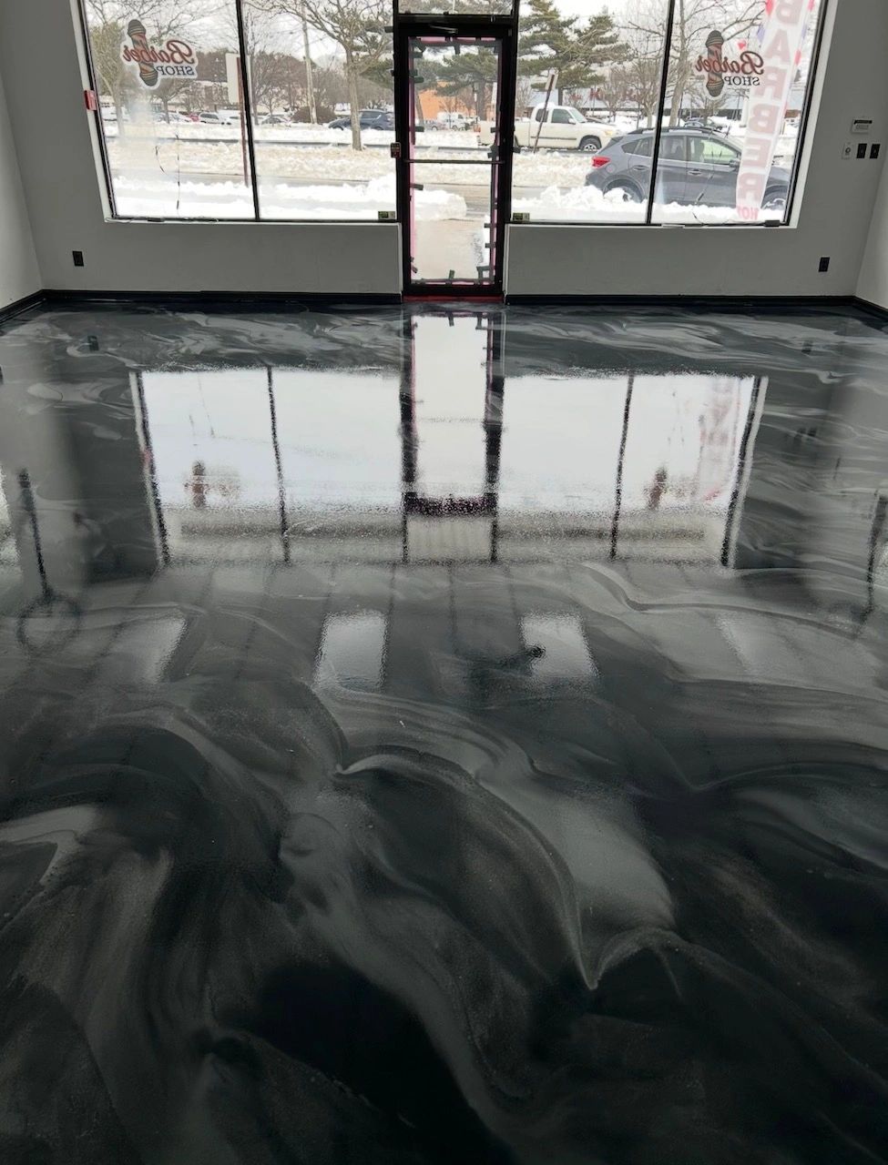 Polished epoxy concrete floor